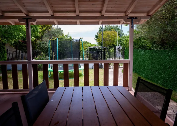 Сasa de vacaciones Aegean By The *